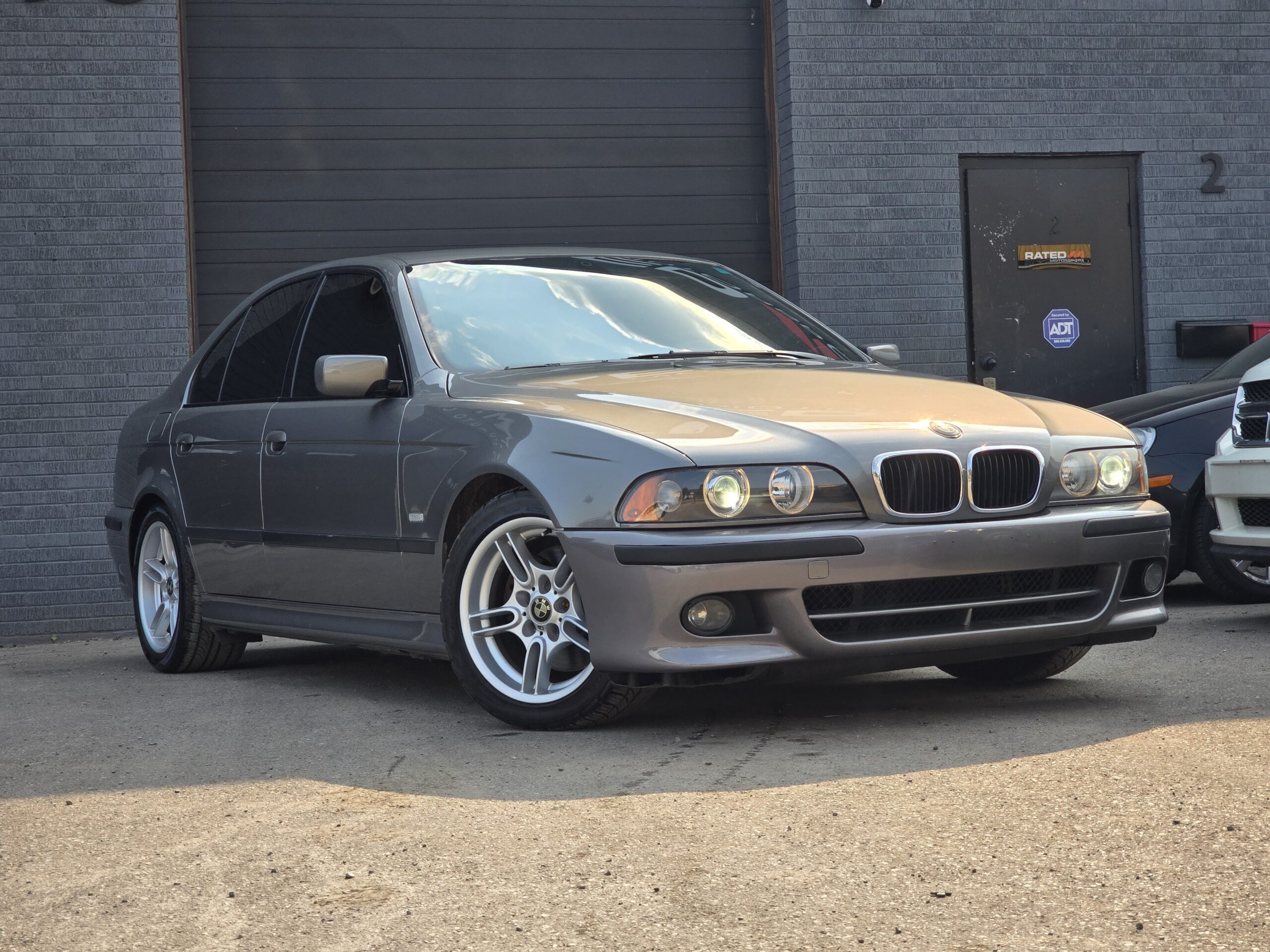 2003 BMW 530i