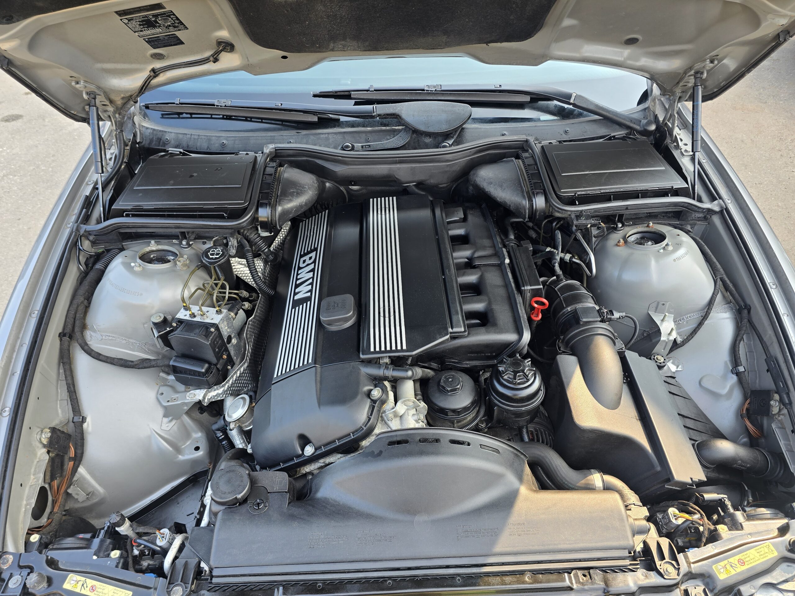 2003 BMW 530i