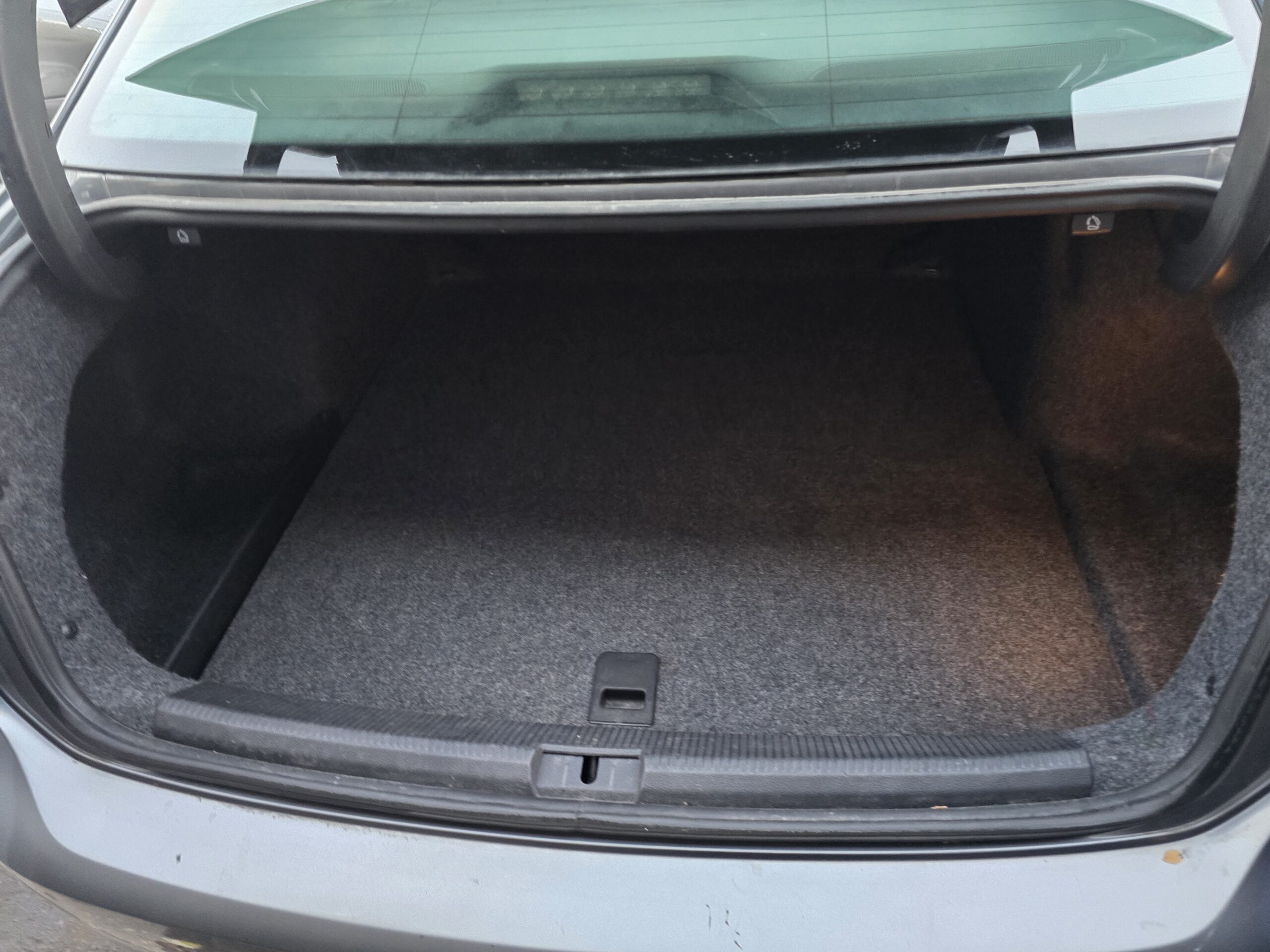 2015 Volkswagen Passat 1.8L Manual