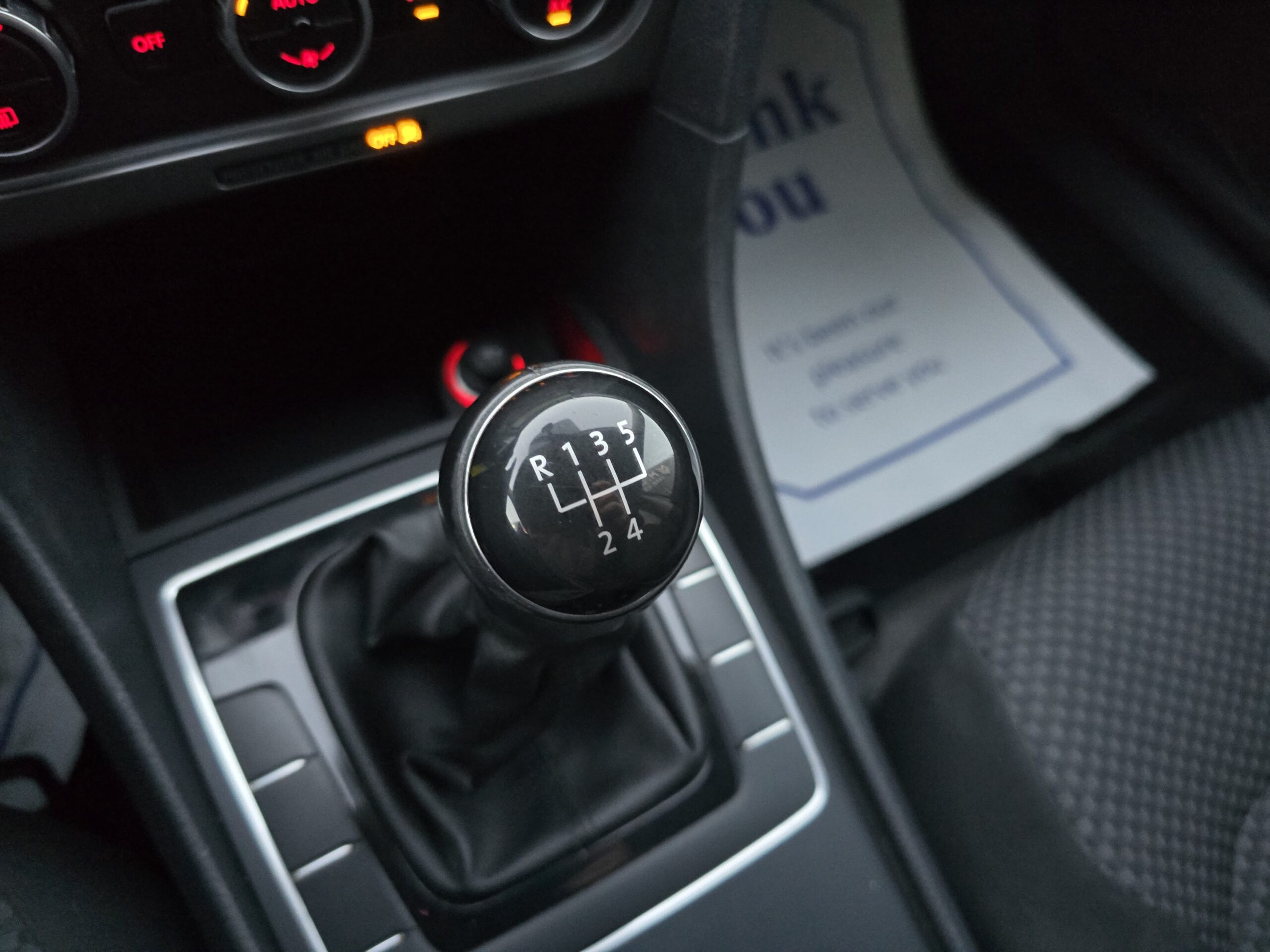 2015 Volkswagen Passat 1.8L Manual