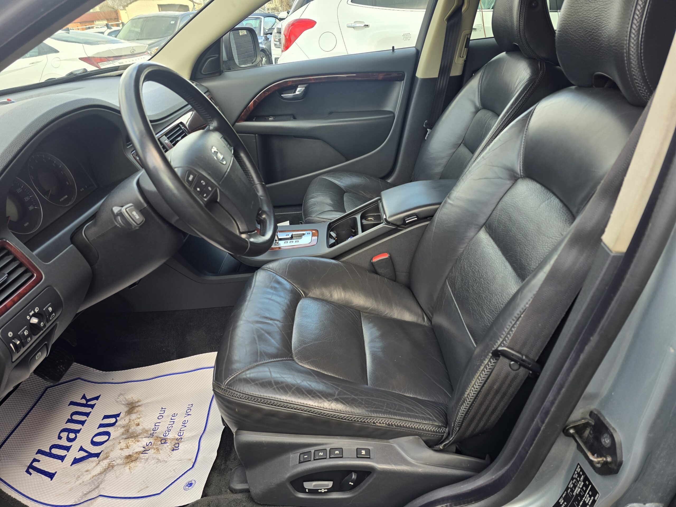 2008 Volvo XC-70 3.2