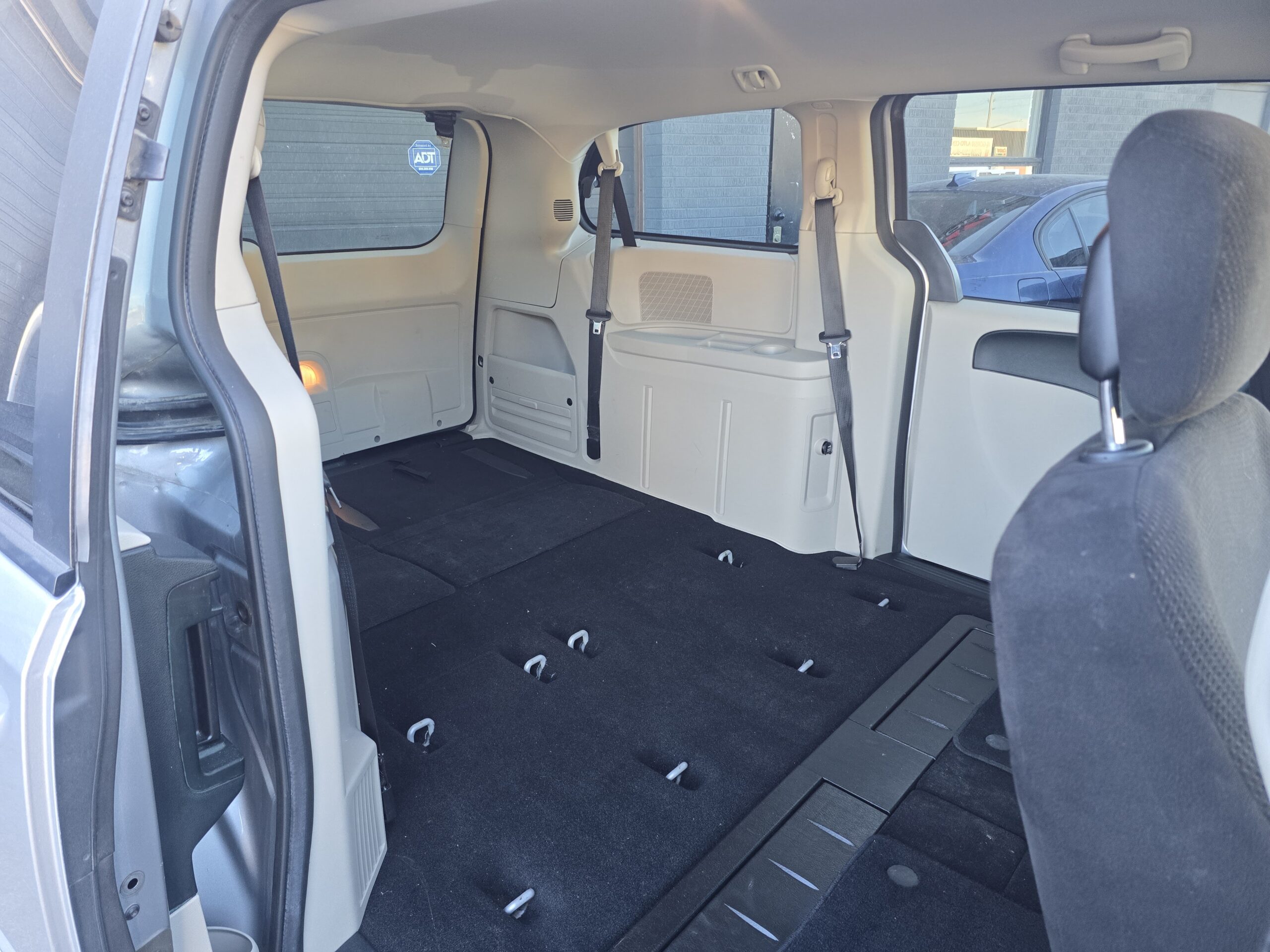 2014 Dodge Grand Caravan SXT Stow n Go
