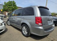 2013 Dodge Grand Caravan SXT Stow n Go
