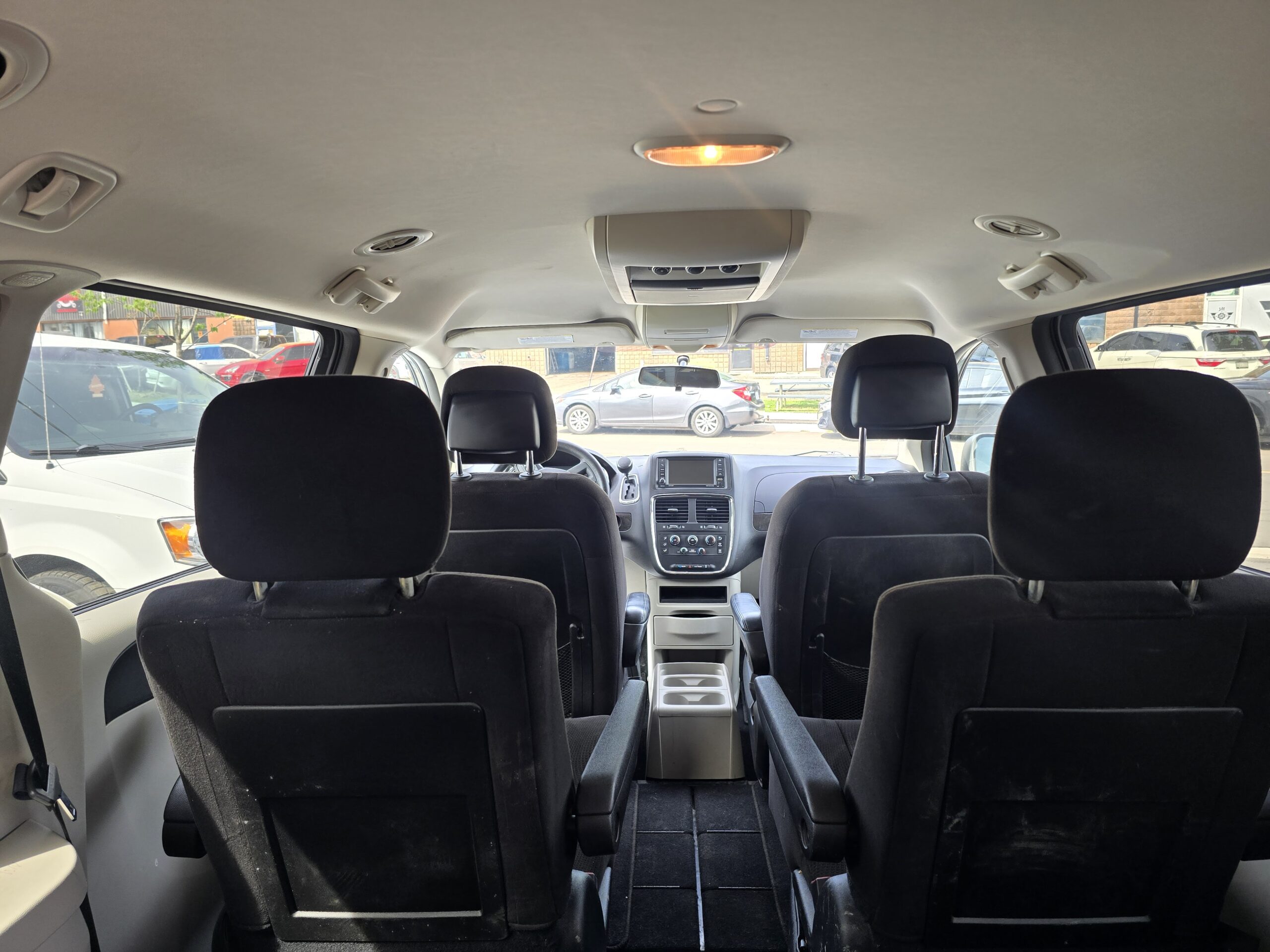 2013 Dodge Grand Caravan SXT Stow n Go