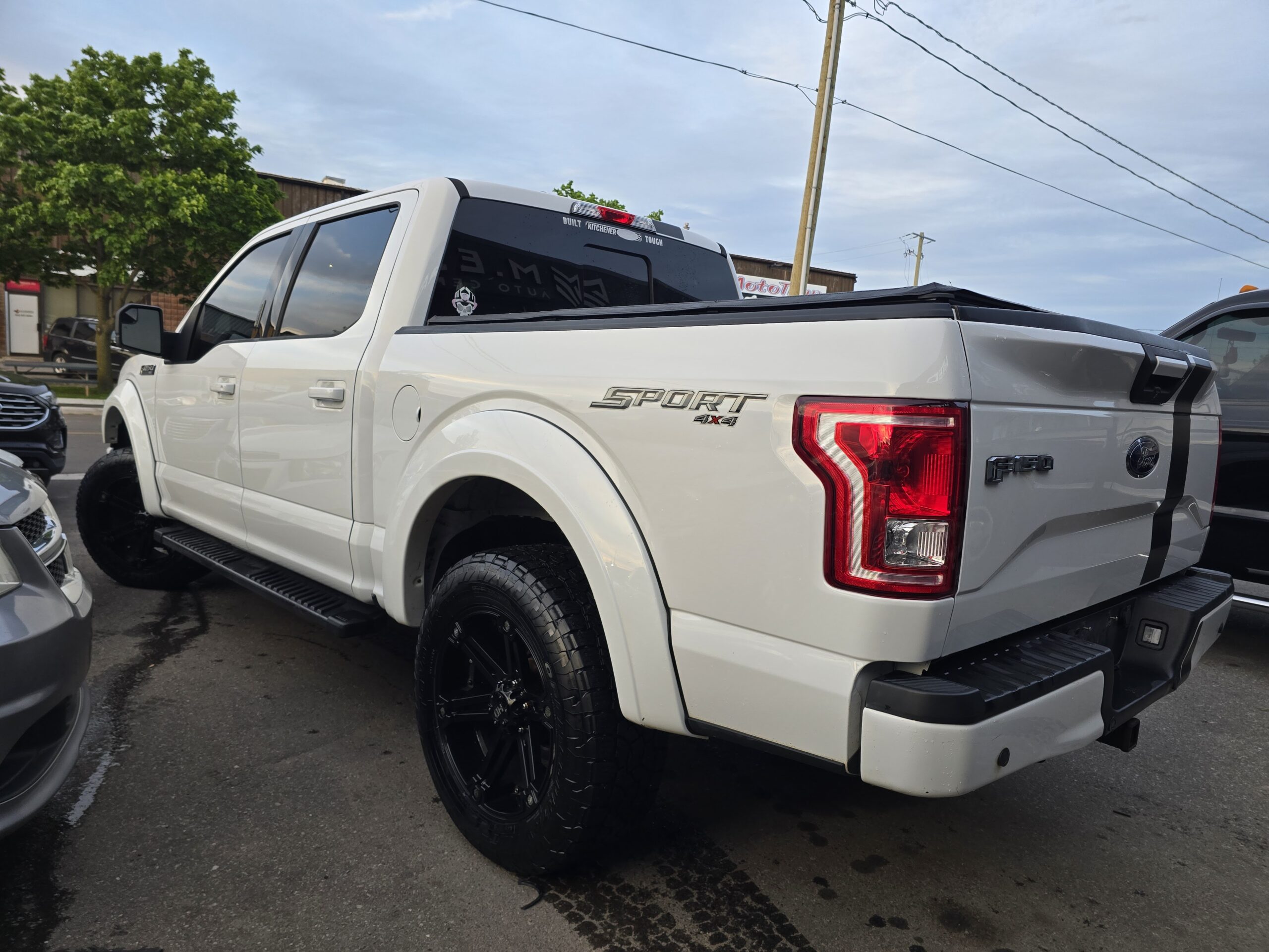 2017 Ford F-150 XLT Sport V8 4WD SuperCrew