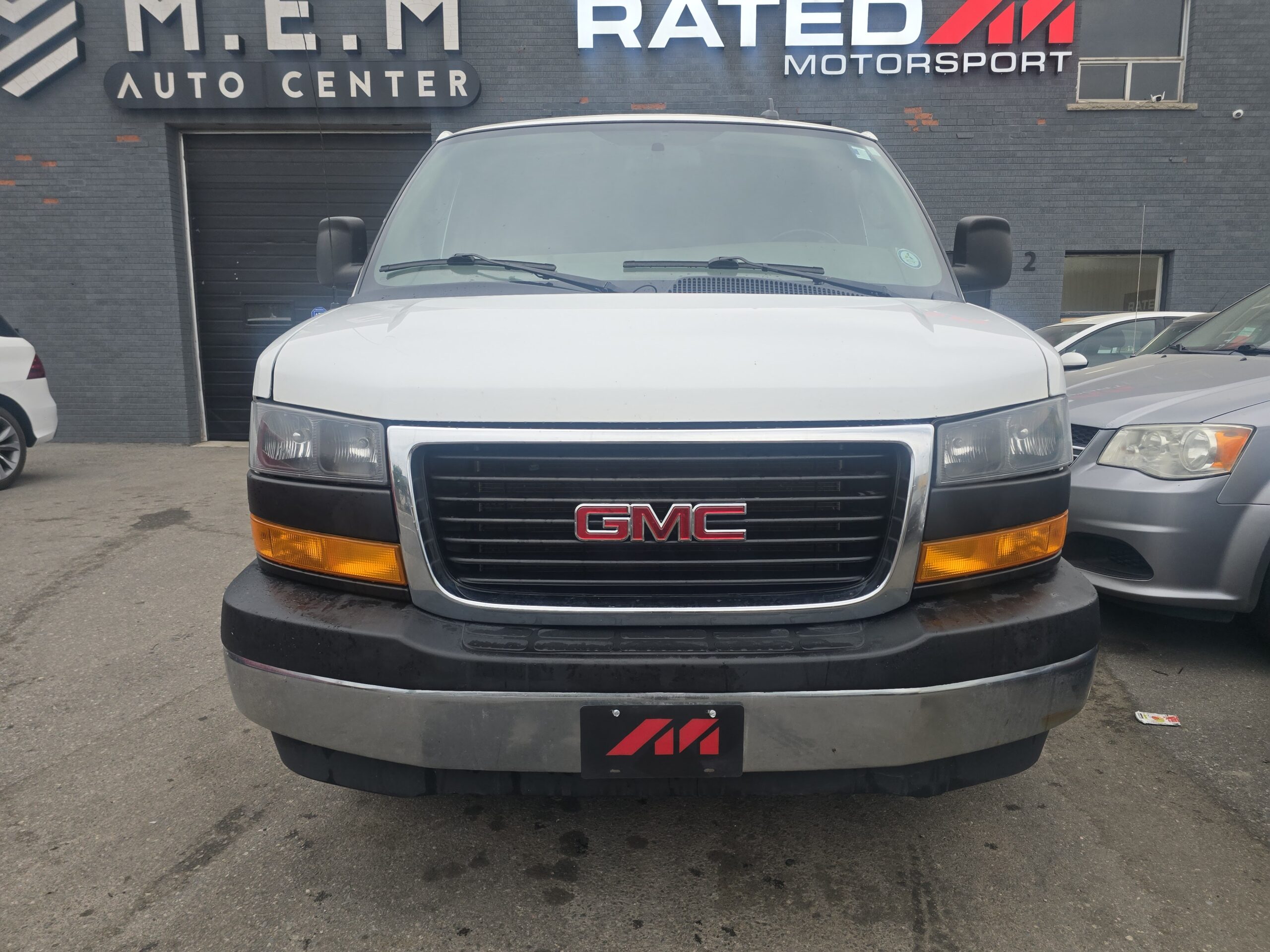 2021 GMC Savana Cargo Van
