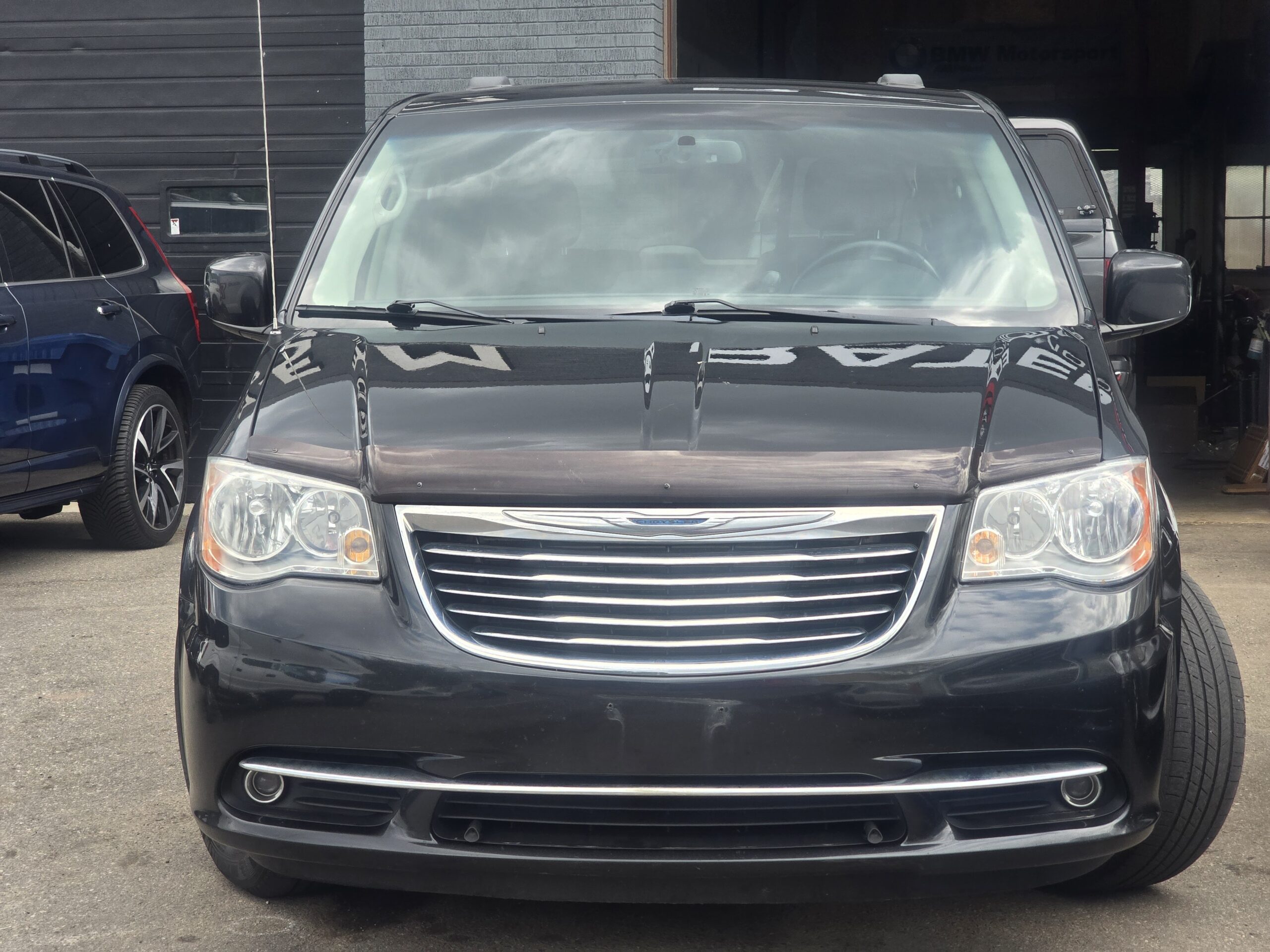 2012 Chrysler Town & Country Touring