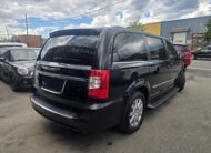 2012 Chrysler Town & Country Touring