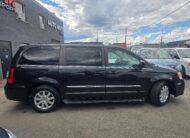 2012 Chrysler Town & Country Touring