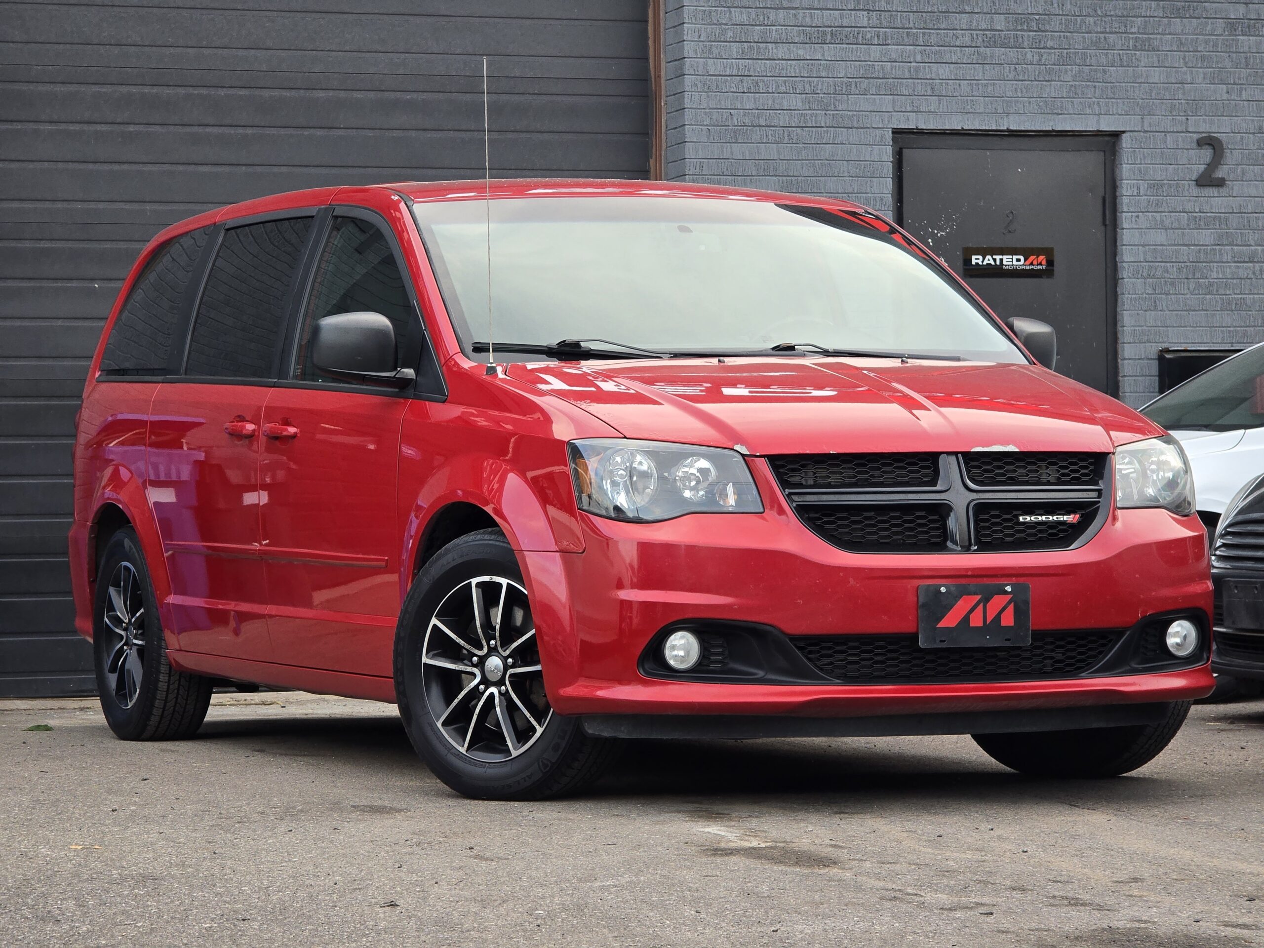 2014 Dodge Grand Caravan SXT w DVD CERTIFIED