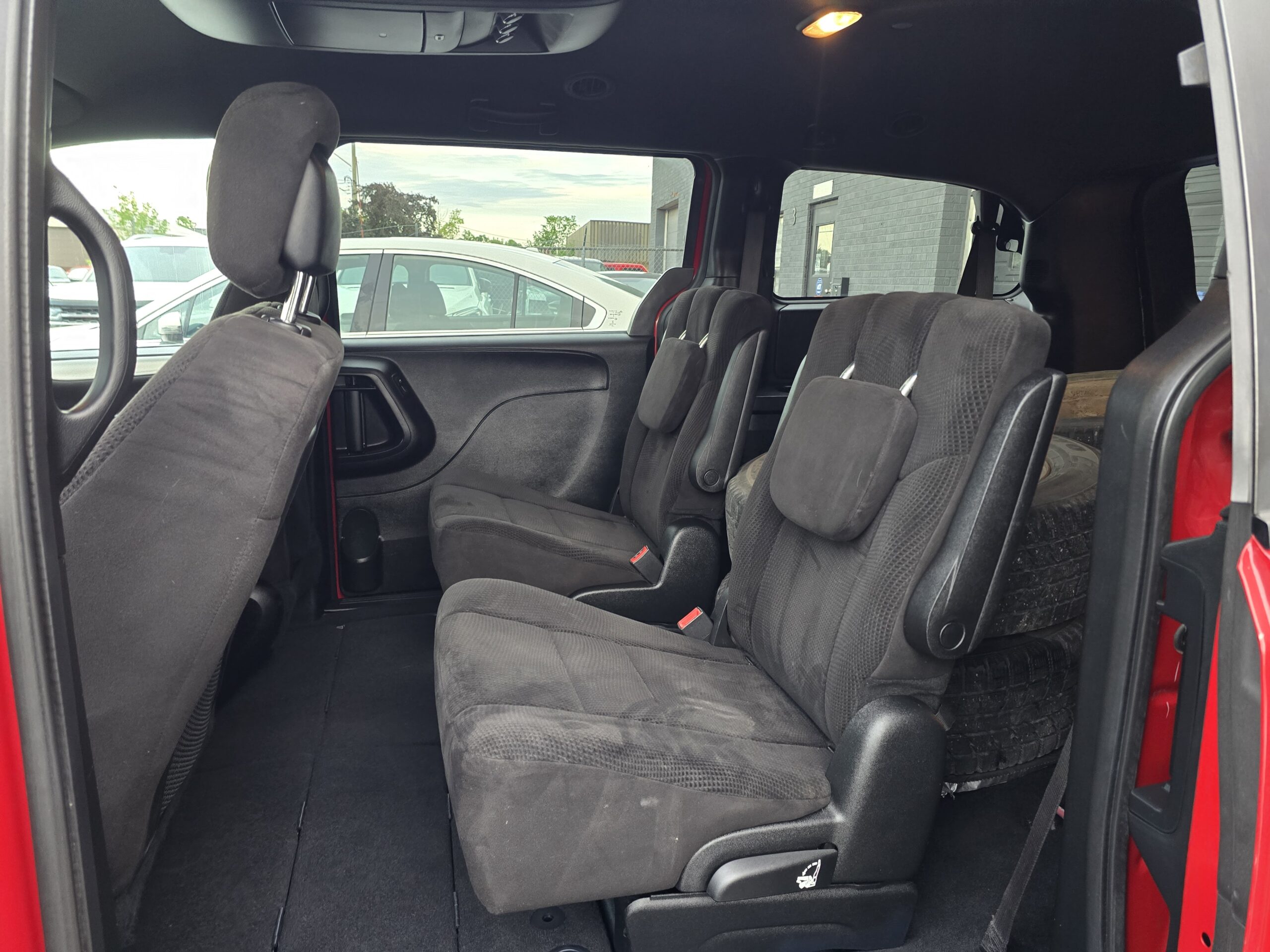2014 Dodge Grand Caravan SXT w DVD CERTIFIED