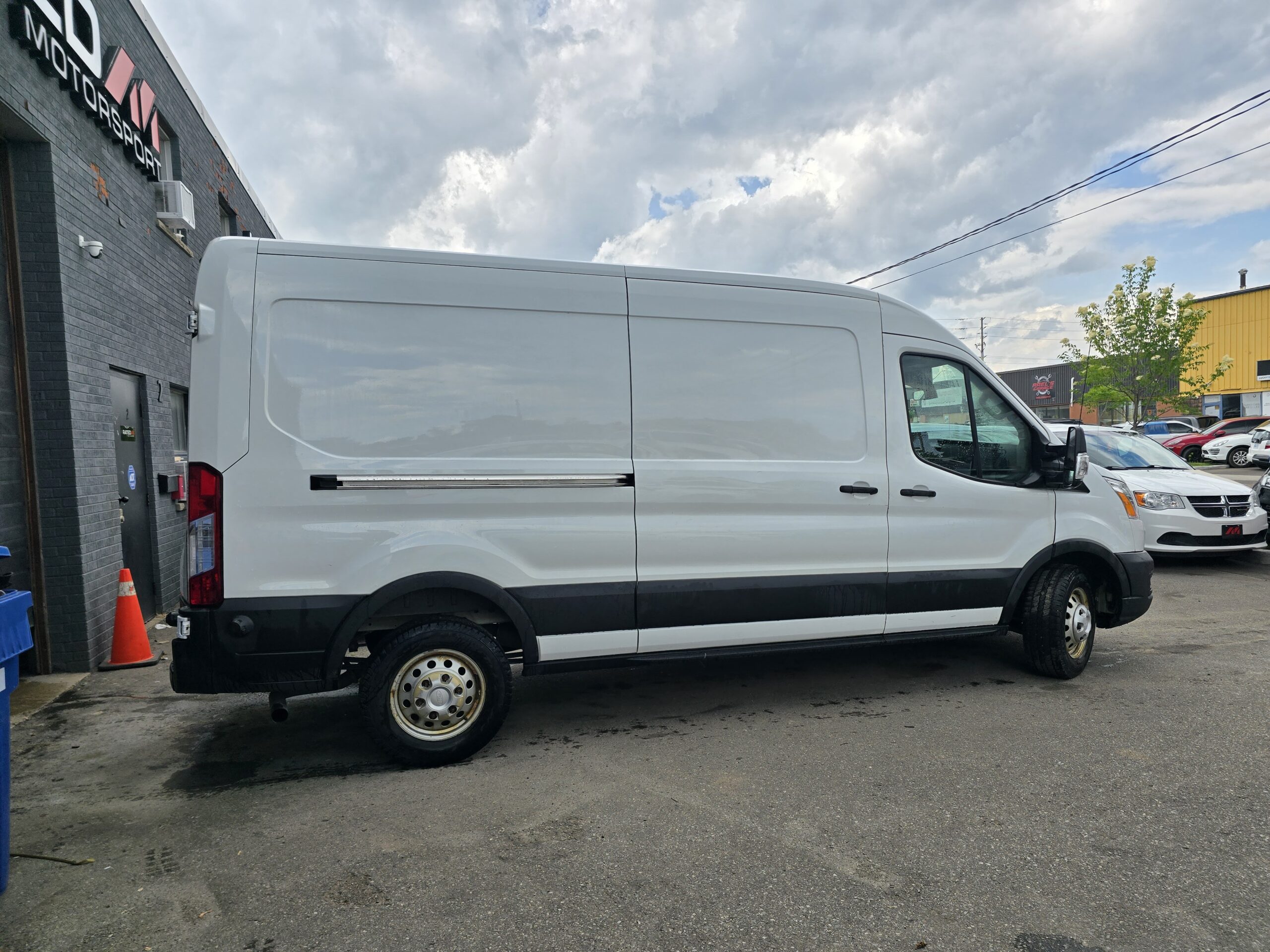2020 Ford Transit Cargo Van T-150 Med Roof AWD CERTIFIED