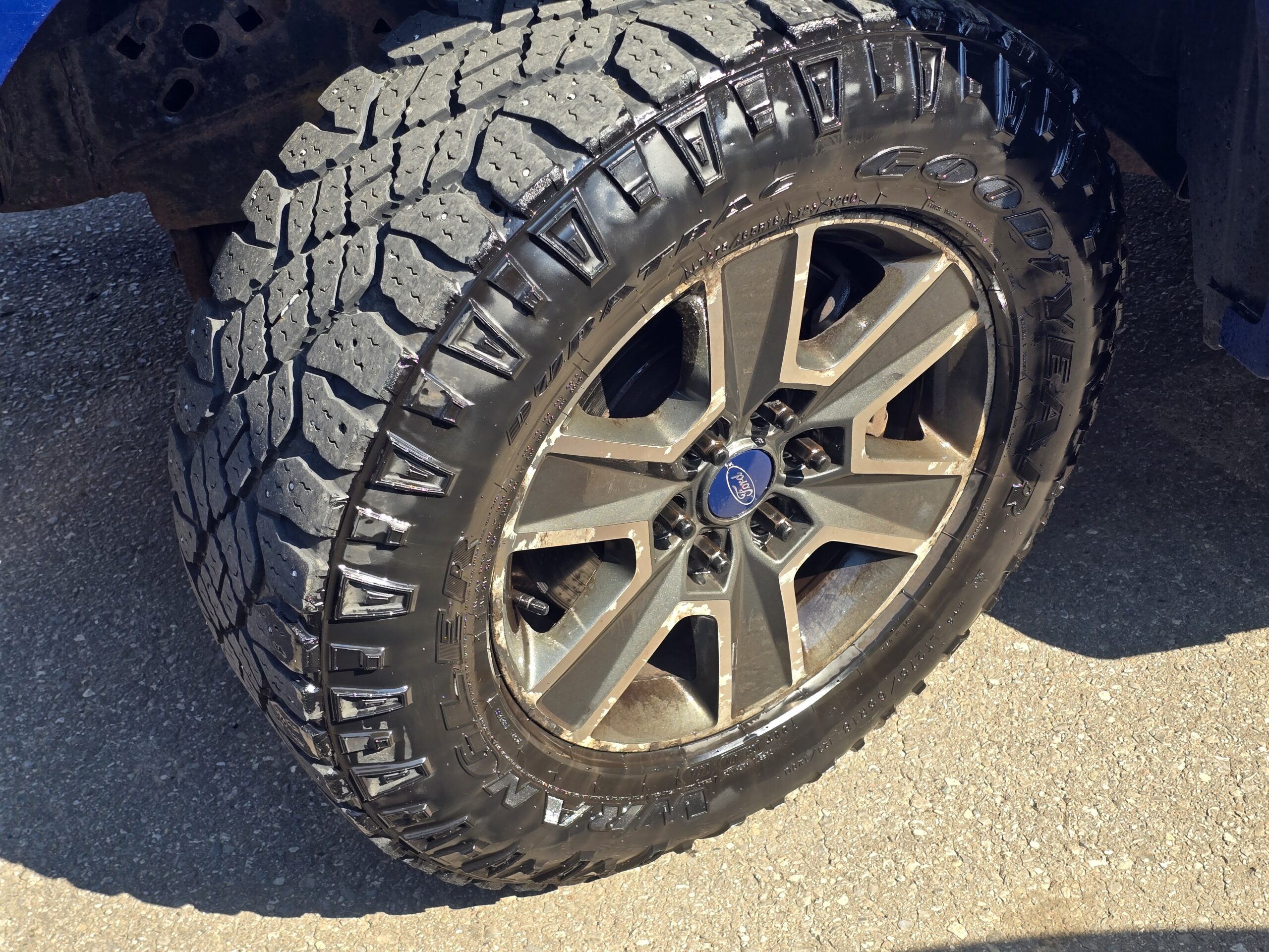 2016 Ford F-150 Lariat FX4 SuperCrew 5L V8 ROUSH SUPERCHARGED CERTIFIED