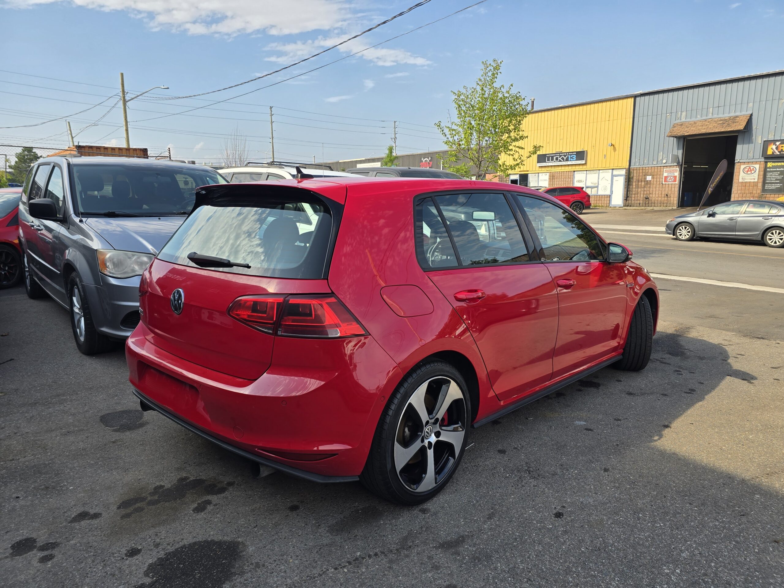 2016 Volkswagen Golf GTI Performance CERTIFIED LOW MILEAGE