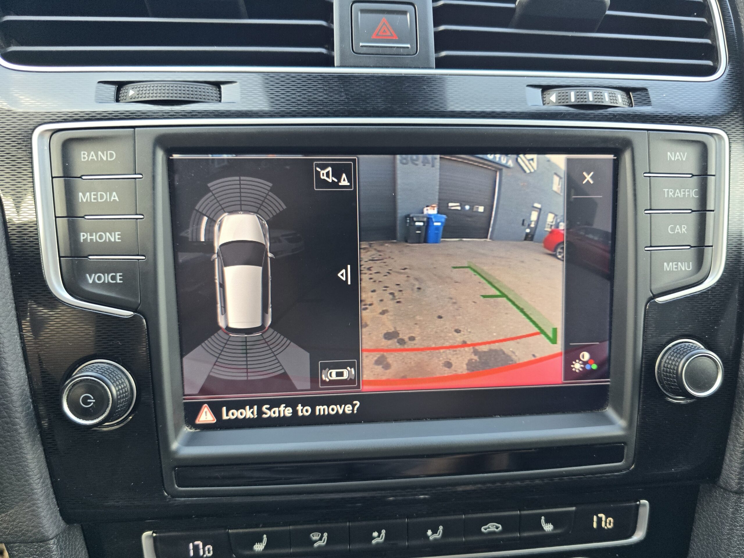 2016 Volkswagen Golf GTI Performance CERTIFIED LOW MILEAGE