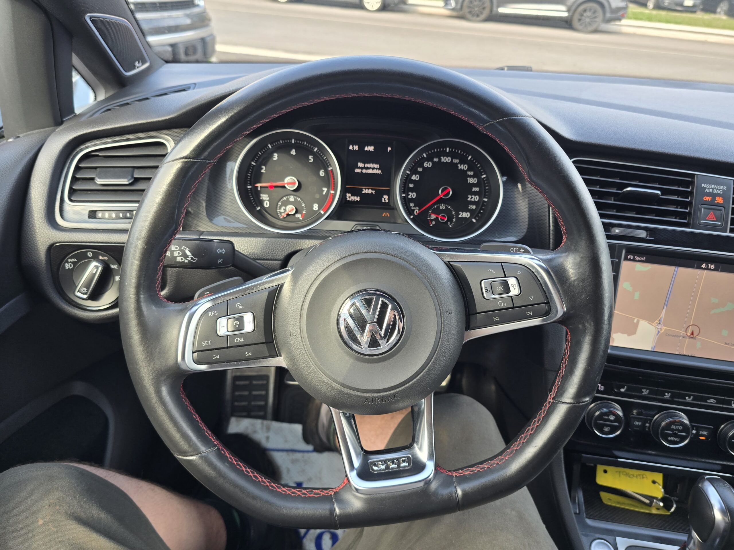 2016 Volkswagen Golf GTI Performance CERTIFIED LOW MILEAGE