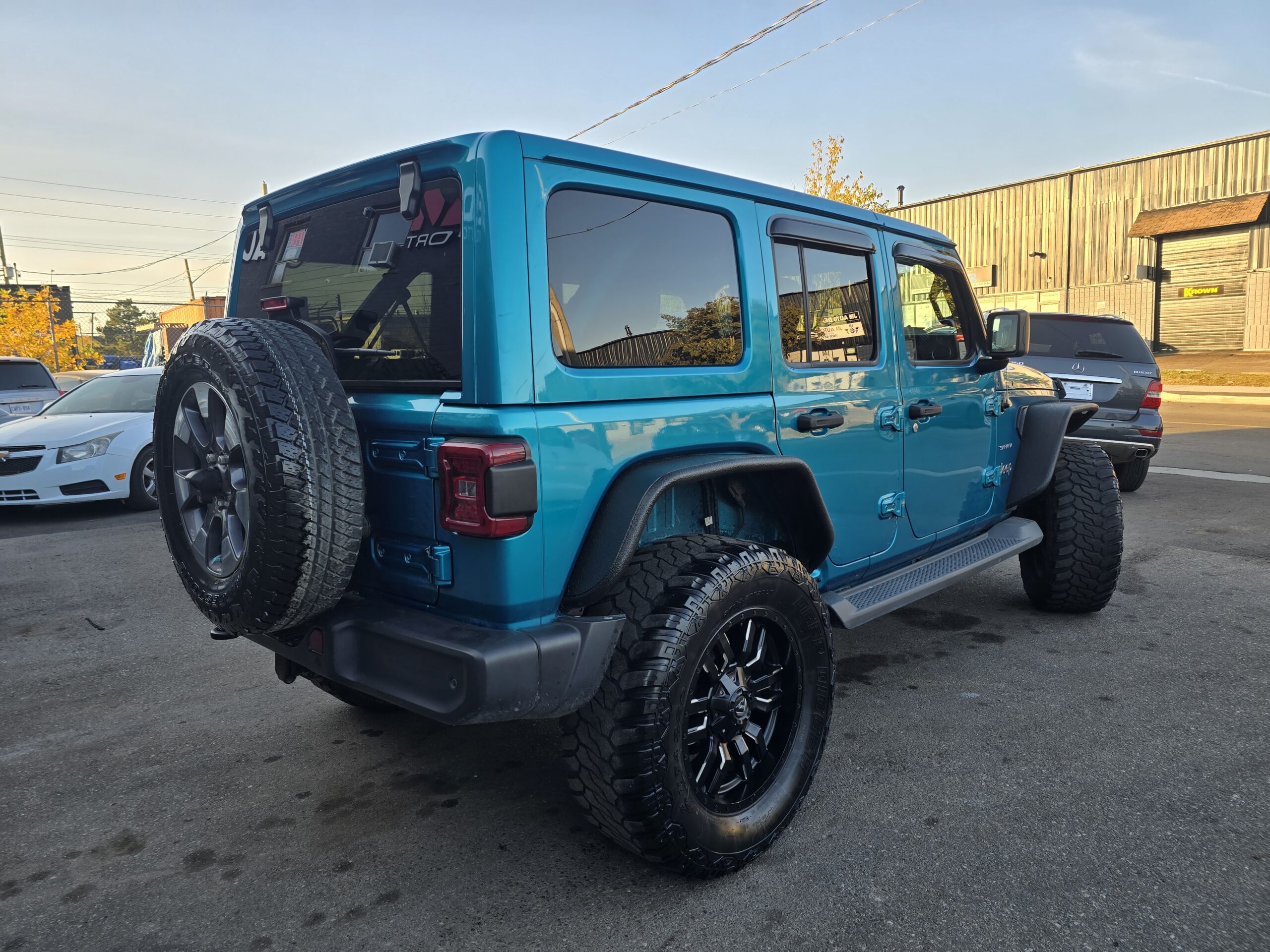 2019 Jeep Wrangler Sahara Unlimited 4WD Lifted CERTIFIED