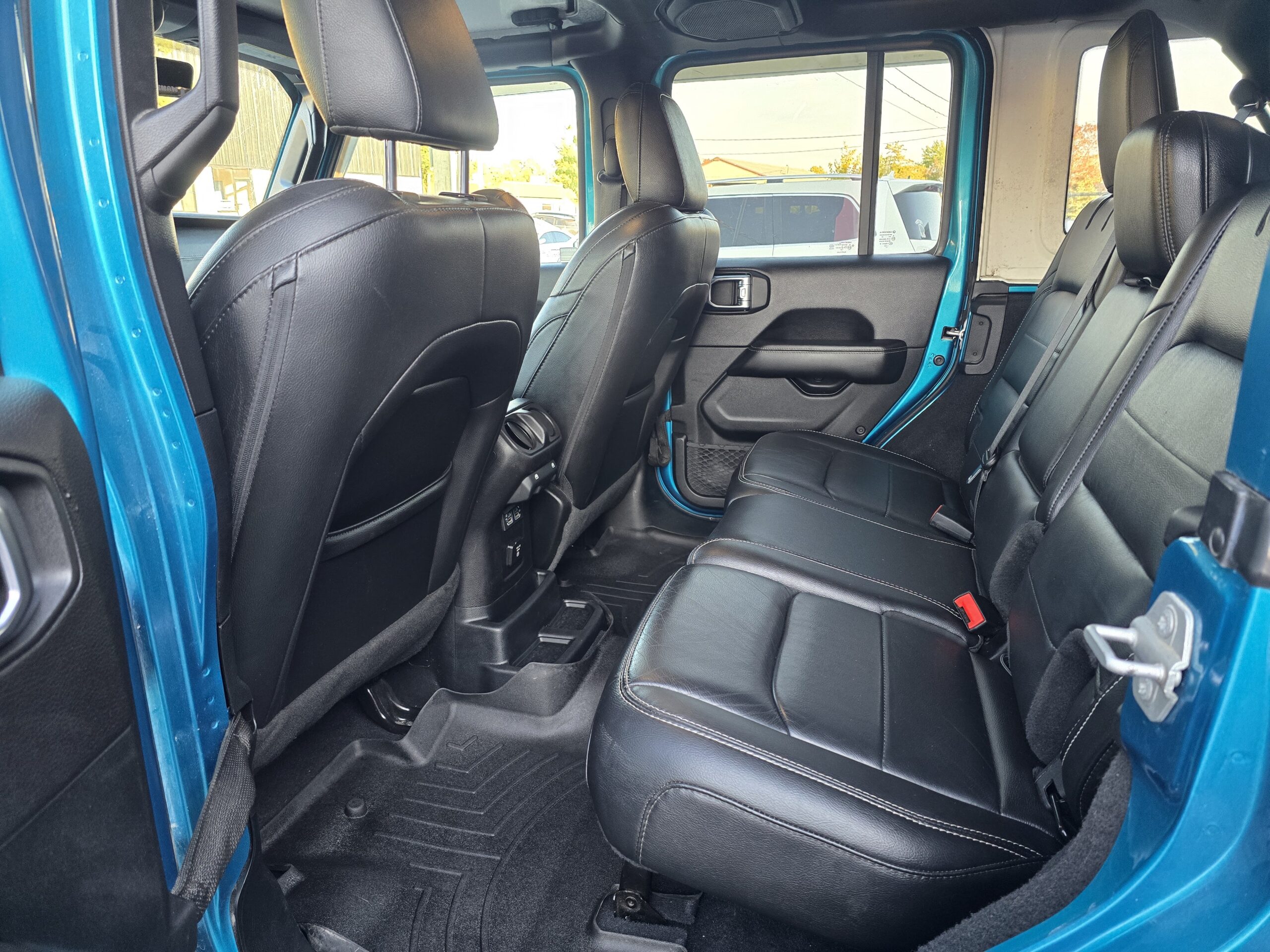 2019 Jeep Wrangler Sahara Unlimited 4WD Lifted CERTIFIED